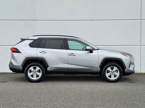 Certified 2019 Toyota RAV4 LE AWD/4WD image 8