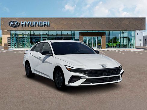 New 2026 Hyundai Elantra Sport image 11