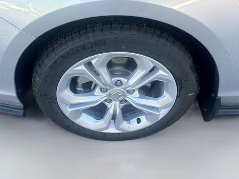 New 2025 Honda Accord LX image 24
