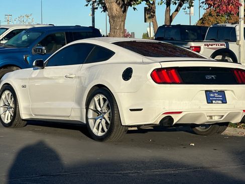 Certified 2017 Ford Mustang GT image 6