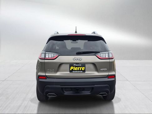 Used 2019 Jeep Cherokee Latitude Plus w/ Comfort/Convenience Group AWD/4WD image 5