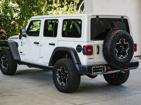Used 2022 Jeep Wrangler Unlimited Rubicon 4xe w/ Cold Weather Group AWD/4WD image 4
