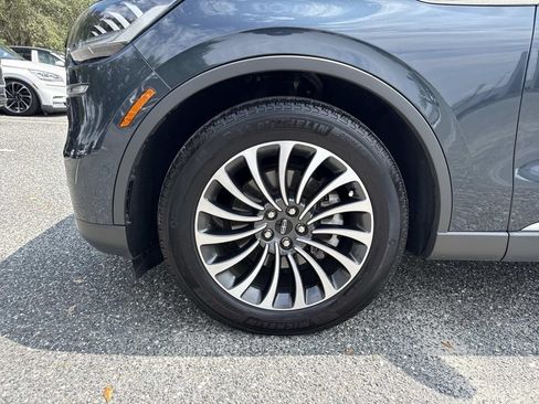Certified 2023 Lincoln Aviator Reserve RWD image 10