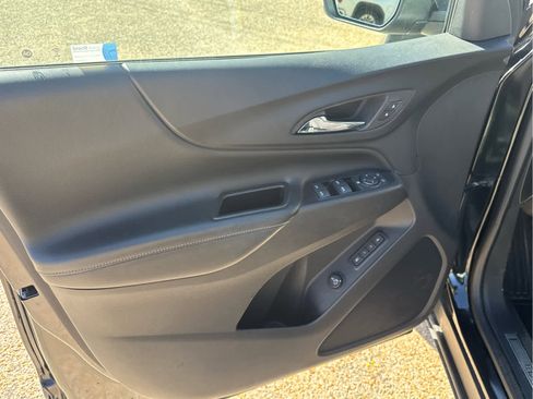 Used 2019 Chevrolet Equinox Premier image 19