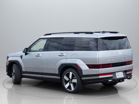 Used 2025 Hyundai Santa Fe Limited image 5