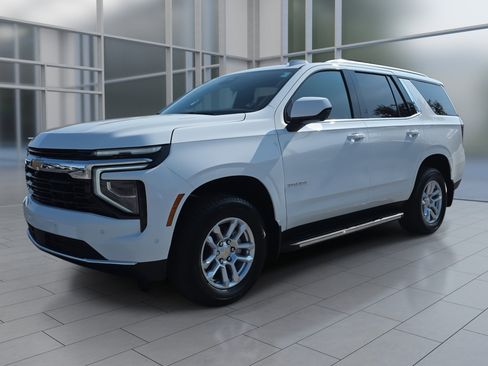 New 2026 Chevrolet Tahoe LS image 2