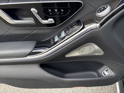 Certified 2025 Mercedes-Benz S 580 4MATIC Sedan image 16