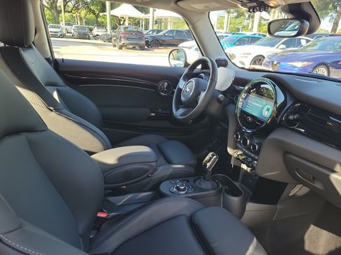 Certified 2024 MINI Cooper SE FWD image 6