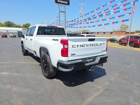 Used 2025 Chevrolet Silverado 2500 Custom w/ Custom Value Package AWD/4WD image 5