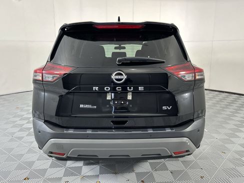Used 2022 Nissan Rogue SV image 7
