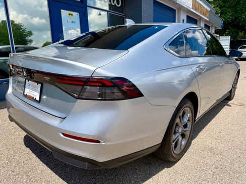 Used 2024 Honda Accord EX image 10