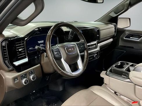 Used 2022 GMC Sierra 1500 SLT image 18