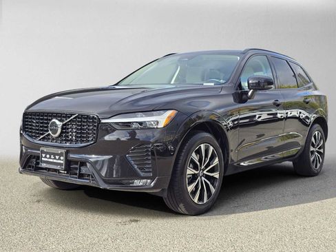 Used 2024 Volvo XC60 B5 Core w/ Protection Package Premier AWD/4WD image 7