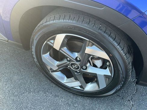 Certified 2023 Hyundai Venue SEL image 6