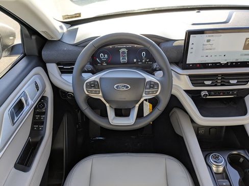 New 2026 Ford Explorer Active w/ Active Comfort Package image 18