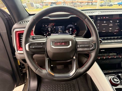 Used 2024 GMC Canyon AT4X AWD/4WD image 15
