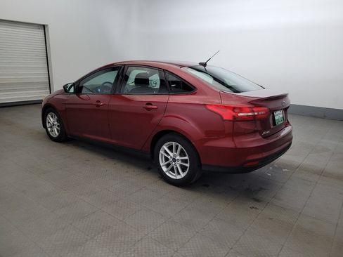 Used 2016 Ford Focus SE w/ SE Power Seat Package FWD image 5