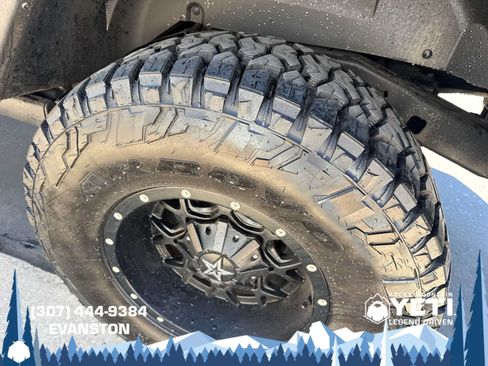 Used 2014 Jeep Wrangler Unlimited Rubicon AWD/4WD image 17