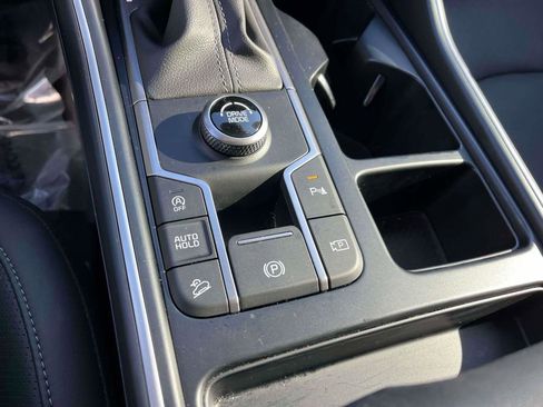 Certified 2025 Kia Sorento S w/ Panoramic Sunroof Package image 21