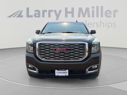 Used 2019 GMC Yukon Denali AWD/4WD image 9