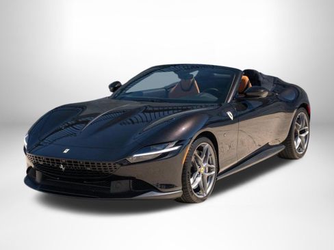 Used 2025 Ferrari Roma Spider RWD image 6