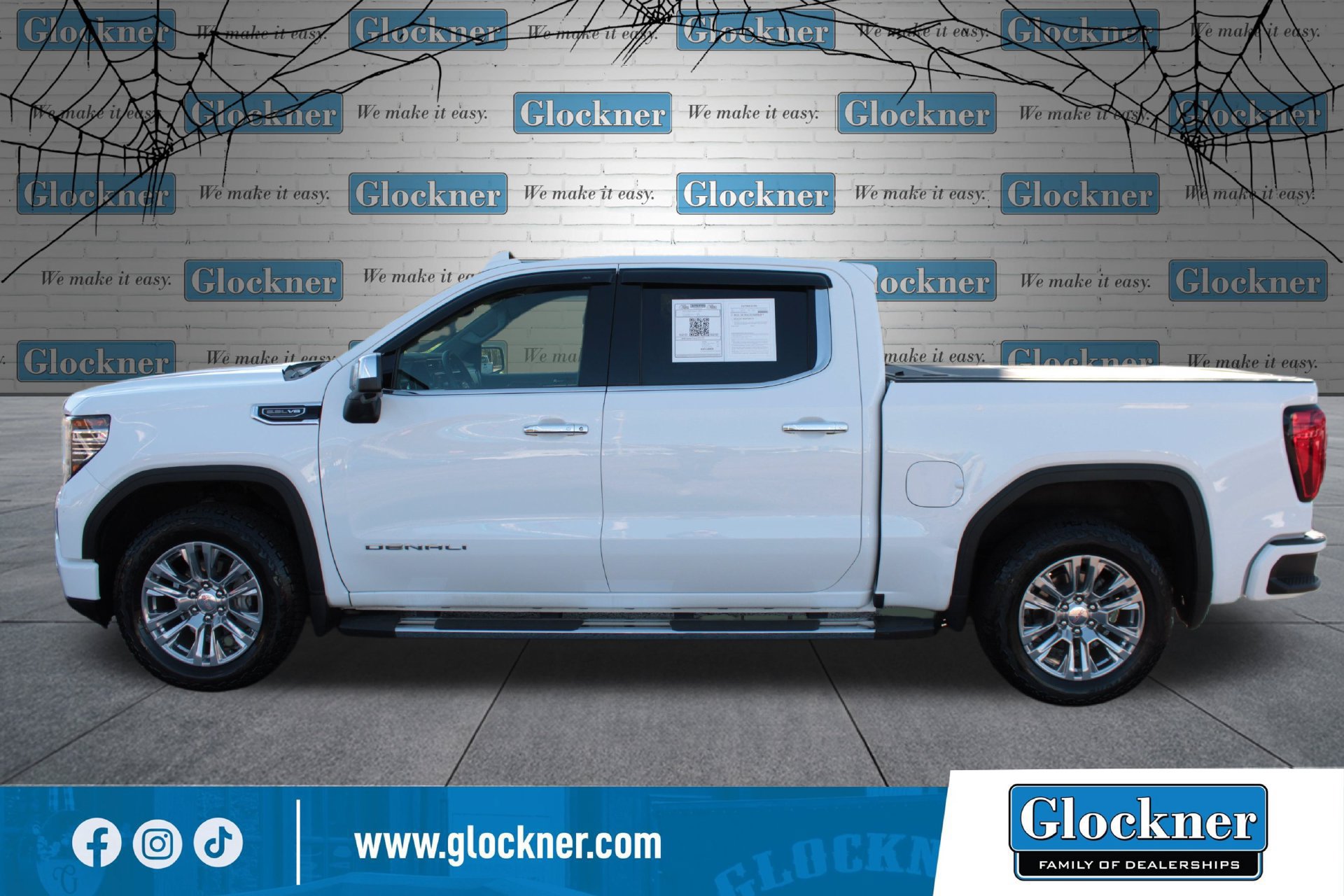 Used 2023 GMC Sierra 1500 Denali AWD/4WD image 9
