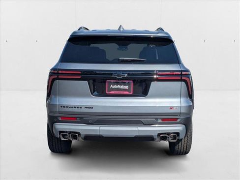 New 2026 Chevrolet Traverse Z71 w/ Enhanced Driving Package image 8