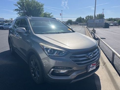 Used 2018 Hyundai Santa Fe Sport w/ Cargo Package FWD image 3
