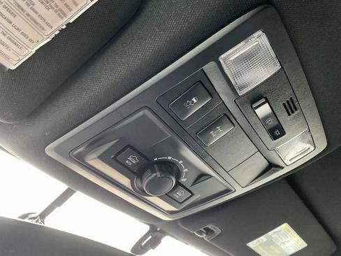 Used 2017 Toyota Tacoma 4x4 Double Cab image 20