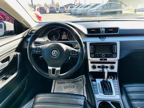 Used 2015 Volkswagen CC Sport image 11