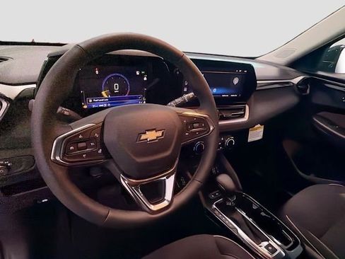 New 2026 Chevrolet TrailBlazer LT w/ LT Cold Weather Package AWD/4WD image 14