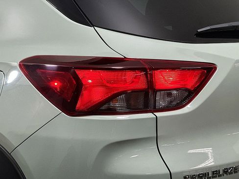 Used 2025 Chevrolet TrailBlazer LT image 30