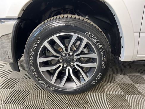 Used 2025 RAM 1500 Limited AWD/4WD image 16