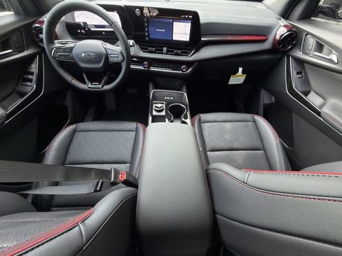 New 2026 Chevrolet Equinox RS w/ Convenience Package III FWD image 10