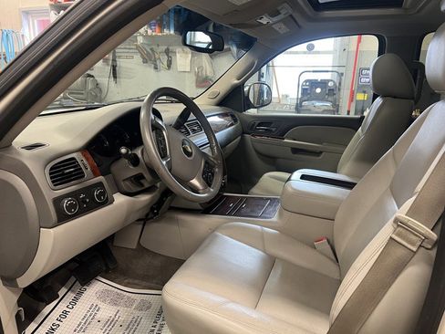 Used 2013 Chevrolet Tahoe LTZ image 5