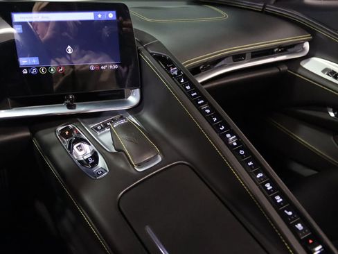 Used 2021 Chevrolet Corvette Stingray Premium Conv w/ Battery Protection Package image 54