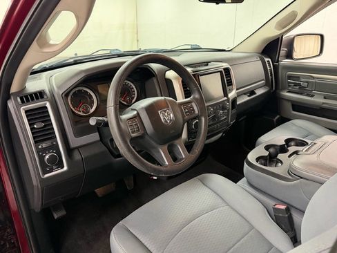 Used 2017 RAM 1500 Classic SLT AWD/4WD image 19