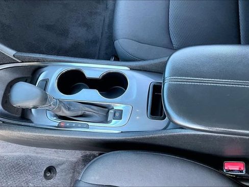 Used 2023 Chevrolet Malibu LT FWD image 17