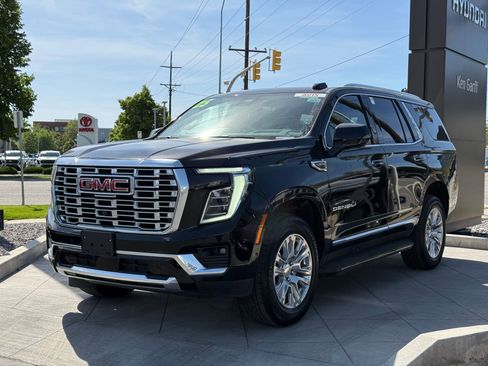 Used 2025 GMC Yukon Denali AWD/4WD image 10