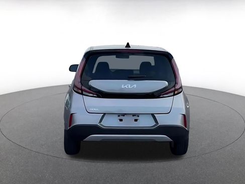 Used 2025 Kia Soul LX w/ LX Technology Package image 12