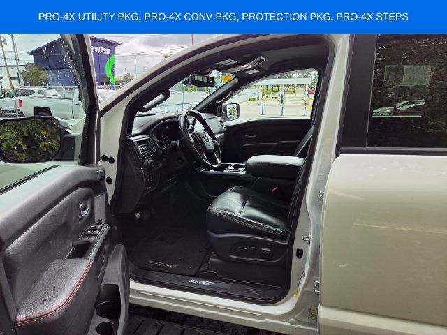 Used 2020 Nissan Titan PRO-4X w/ Pro-4x Convenience Package AWD/4WD image 9