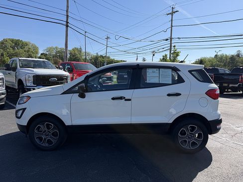 Certified 2022 Ford EcoSport S AWD/4WD image 2