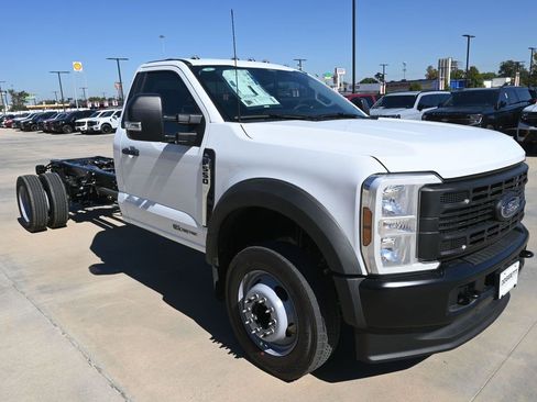 New 2026 Ford F550 2WD Regular Cab Super Duty image 19