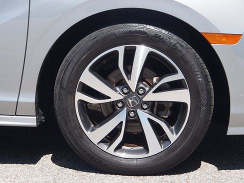 Used 2023 Honda Odyssey Touring image 10