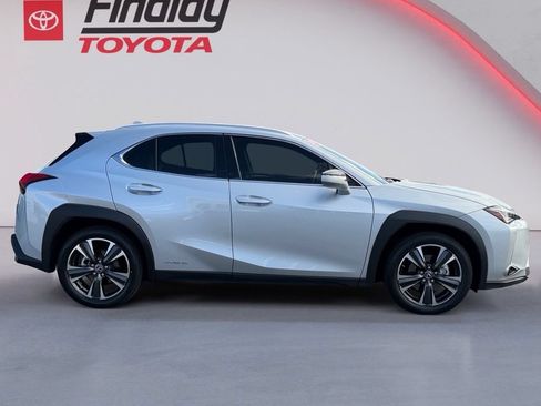 Used 2019 Lexus UX 250h w/ Premium Package AWD/4WD image 11