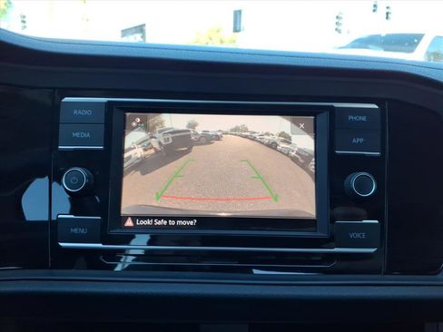 Used 2020 Volkswagen Jetta S image 21