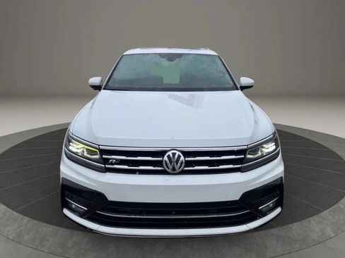Used 2020 Volkswagen Tiguan SEL Premium R-Line w/ 3rd Row Seat Package AWD/4WD image 2