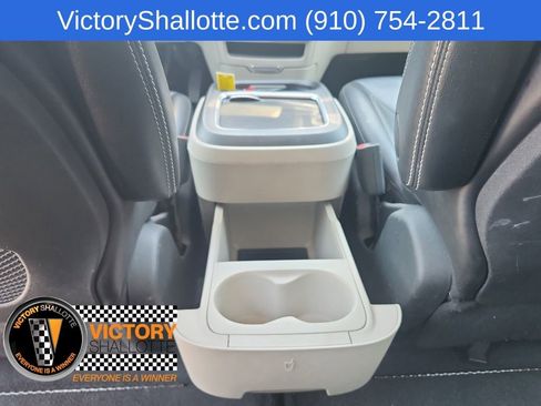 Certified 2023 Chrysler Pacifica Touring-L FWD image 23