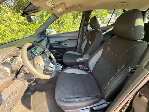 Used 2020 Nissan Kicks S FWD image 28