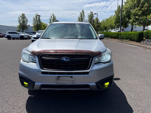 Used 2018 Subaru Forester 2.5i Premium AWD/4WD image 2
